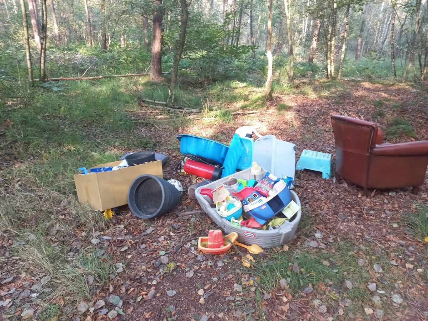 Grofvuil Weer grofvuil gedumpt, dit keer in Ruurlo