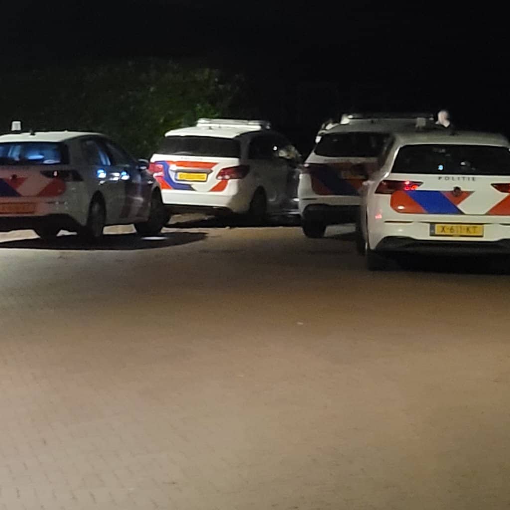 Veel politie eenheden naar melding huiselijk geweld in Gelselaar