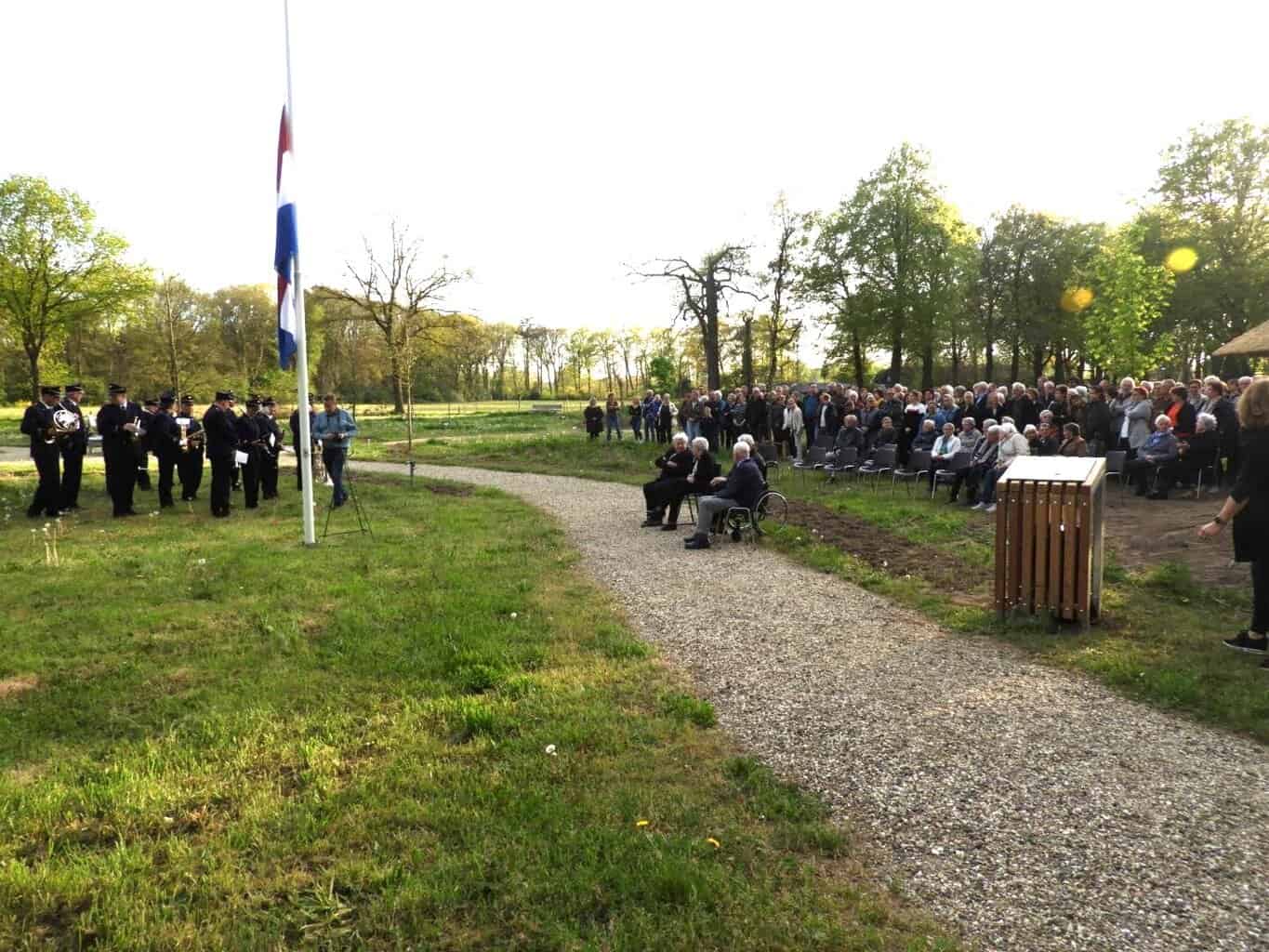 Geesteren Herdenkt op 4 mei twaalf oorlogsslachtoffers