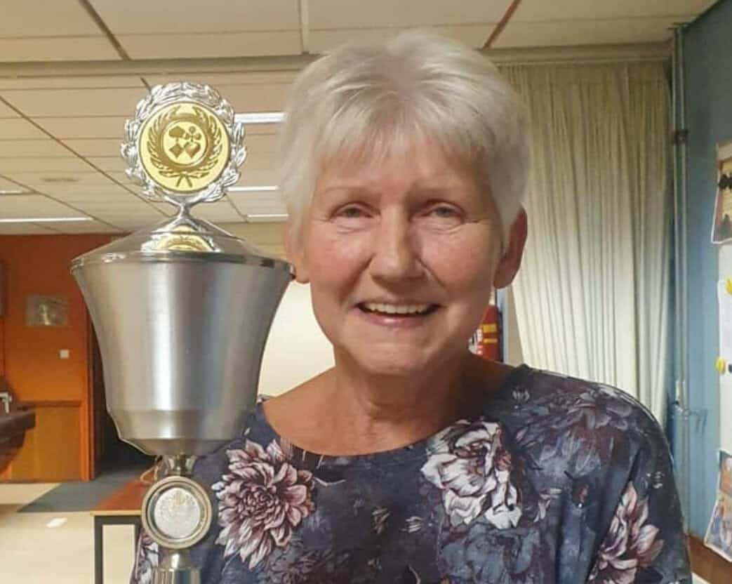 Diny Oudenampsen en Lia Rutten Bridge Kampioens Trefpunt Neede -