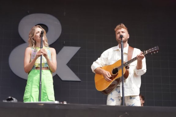 Freek van Achterhoeks zangduo Suzan & Freek is ongeneeslijk ziek, optreden in Eibergen gaat niet doo
