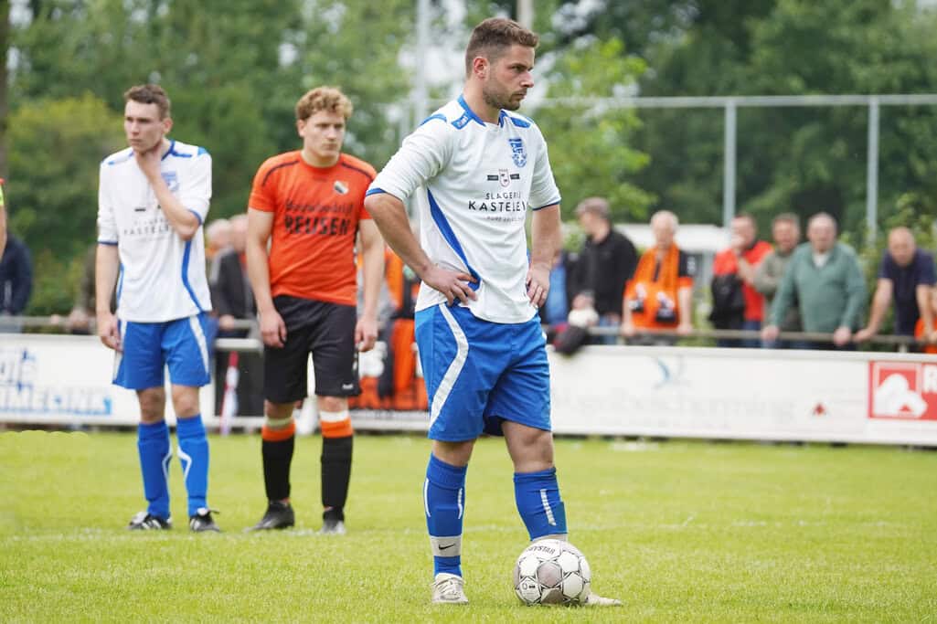 Ajax Breedenbroek promoveert na zinderende beslissingswedstrijd in Haarlo tegen VV Diepenheim