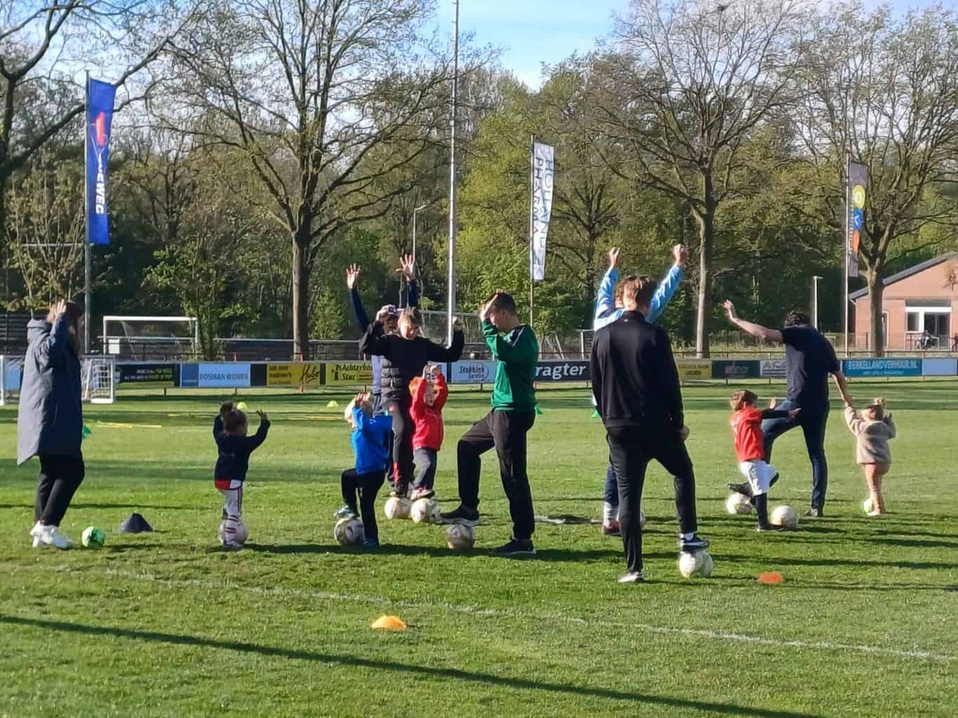 Zaterdag voetbaltraining voor de allerkleinsten bij UNO’21
