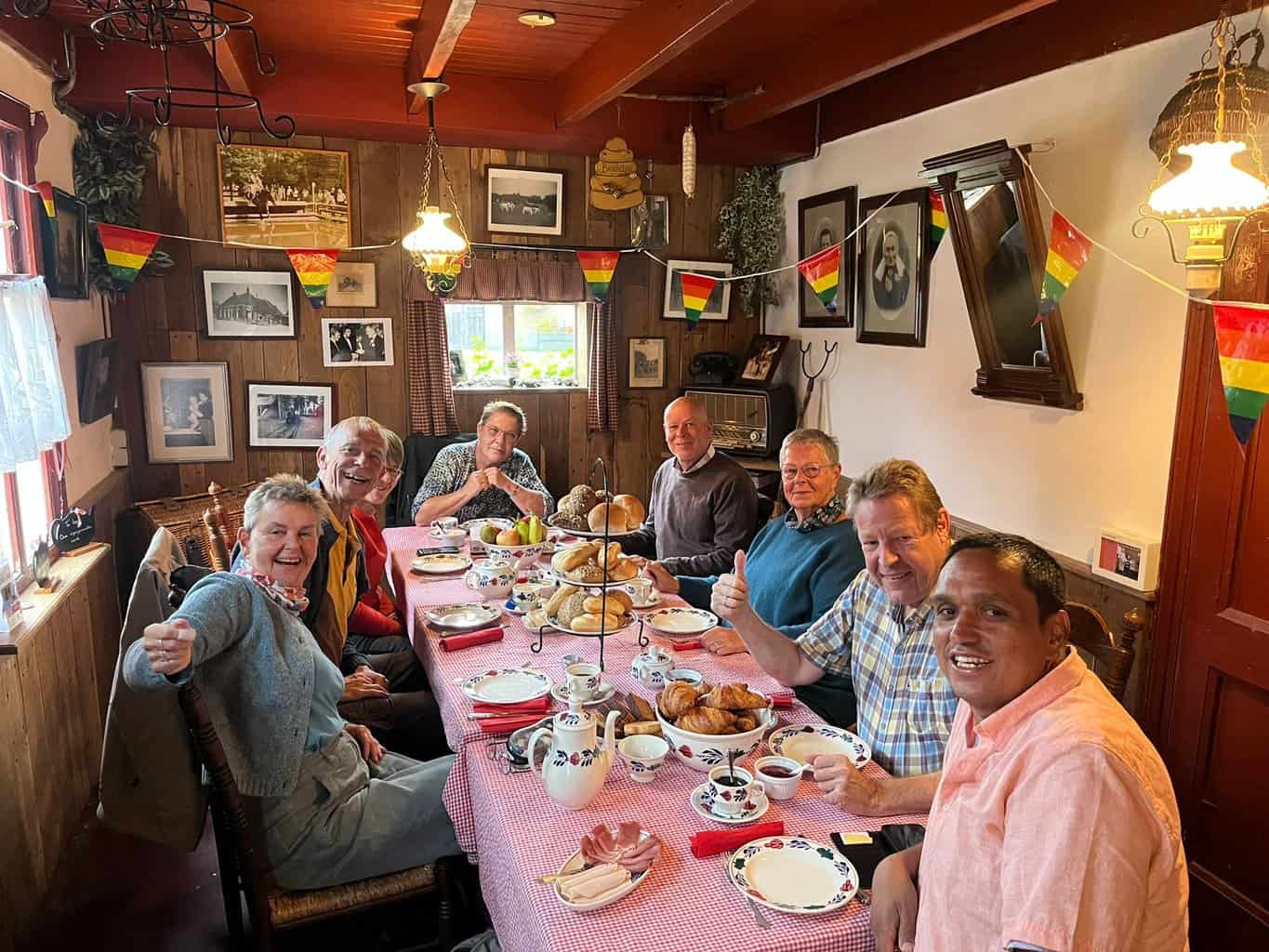 Regenboogontbijt in Geesteren markeert Coming Out Day Berkelland -