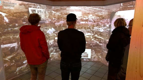 Terug Cycloon te ervaren in Brandweermuseum Borculo: ‘Je staat echt even in de stormramp’