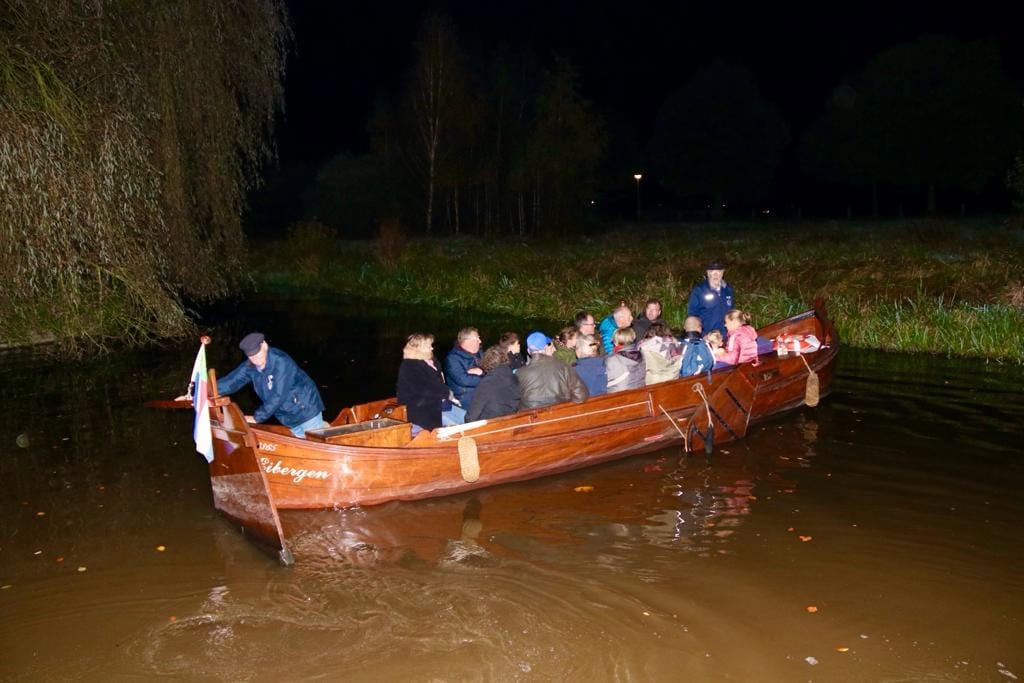 Nachtvaart Berkelzomp in Eibergen tijdens Nacht van de Nacht -