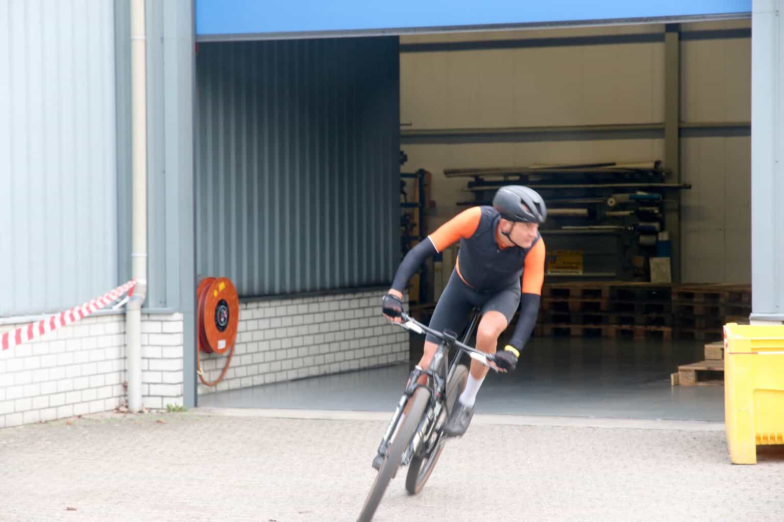 Vlearmoestocht 2025 trekt bijna 800 deelnemers naar Neede -