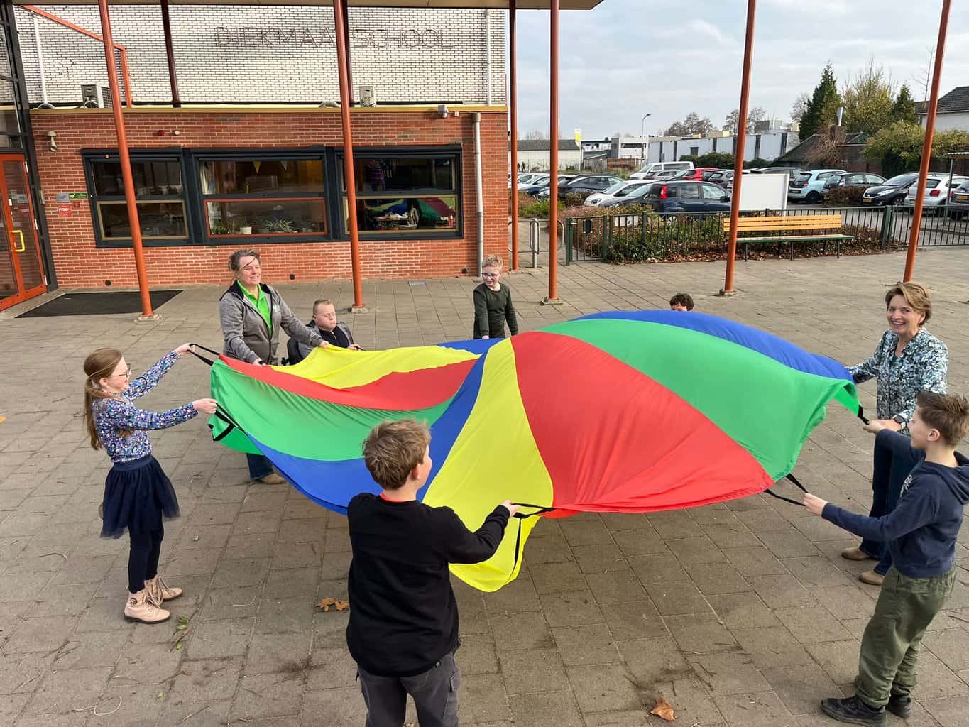 Kanjers voor Kanjers verrast leerlingen van SBO Diekmaat en Da Vinci Berkelland in Neede -