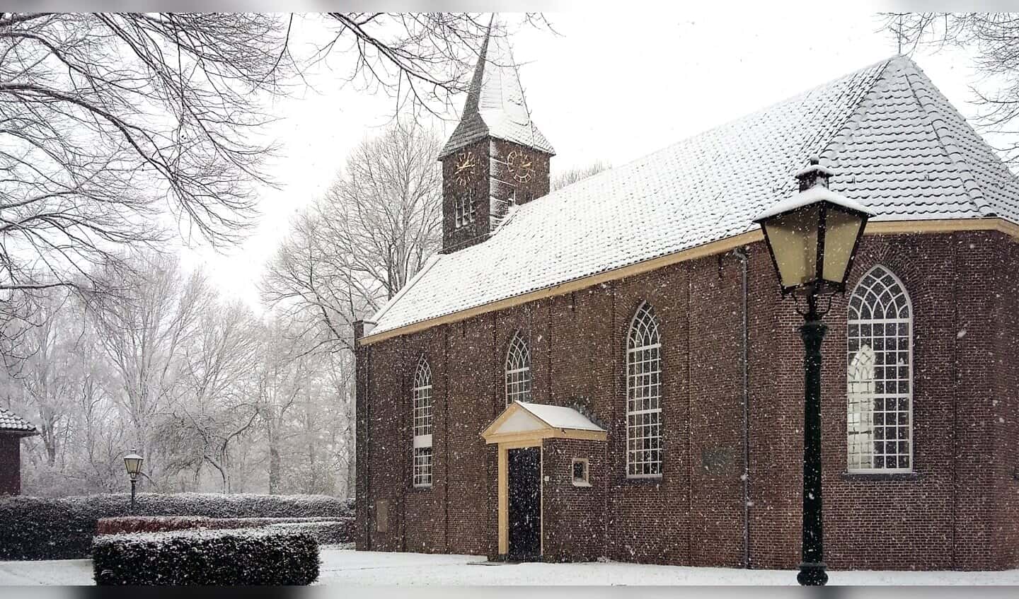 Variatie troef bij Kerstrondje om de kerk in Gelselaar