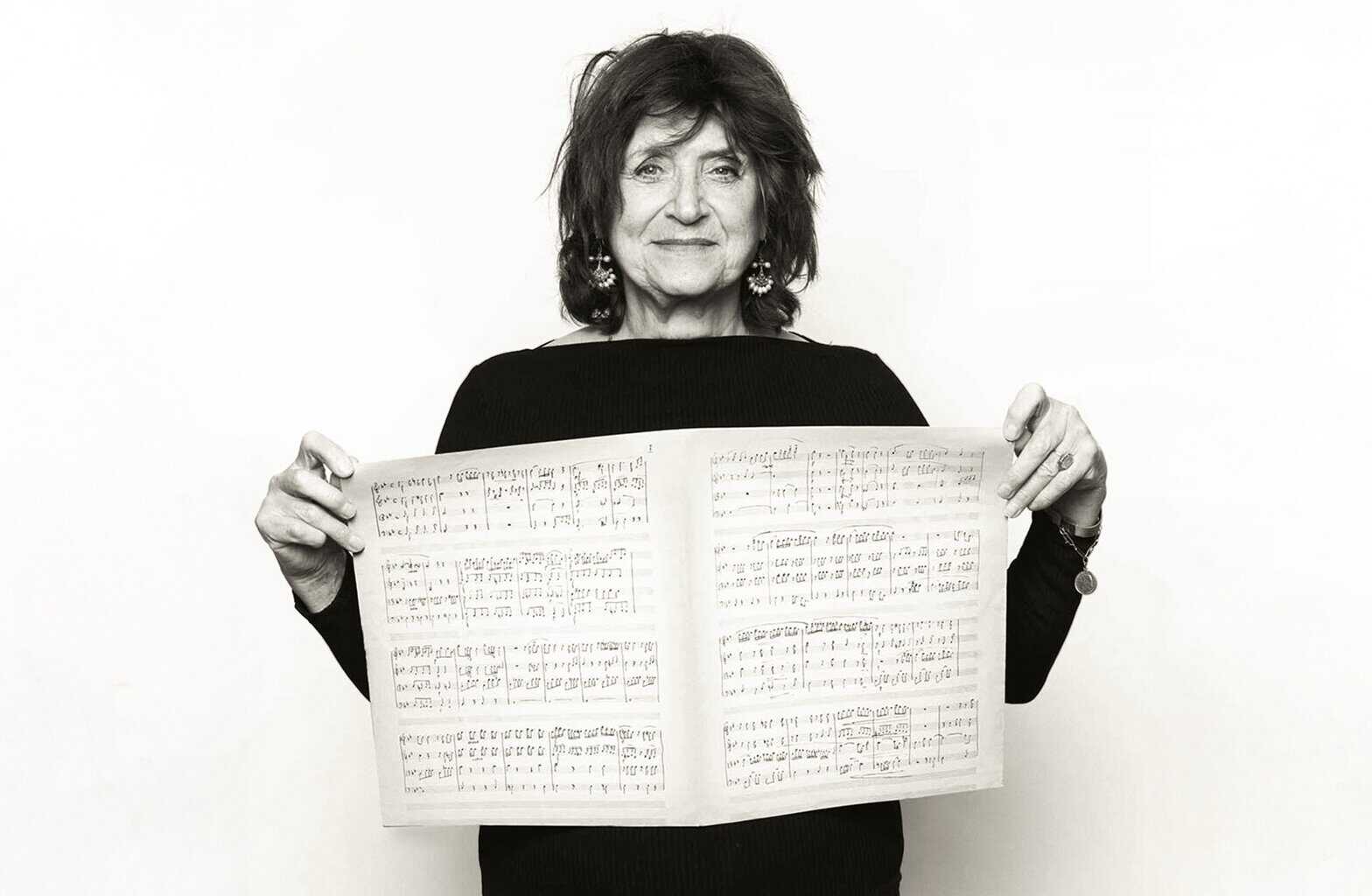 Olga Zuiderhoek met ‘Maar wat er ook gebeurt er klinkt muziek’ bij Podium Eibergen -