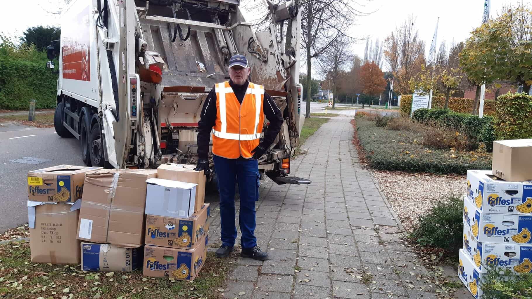 Laatste oud papierinzameling door muziekvereniging Excelsior in Eibergen, na bijna 70 jaar komt een 