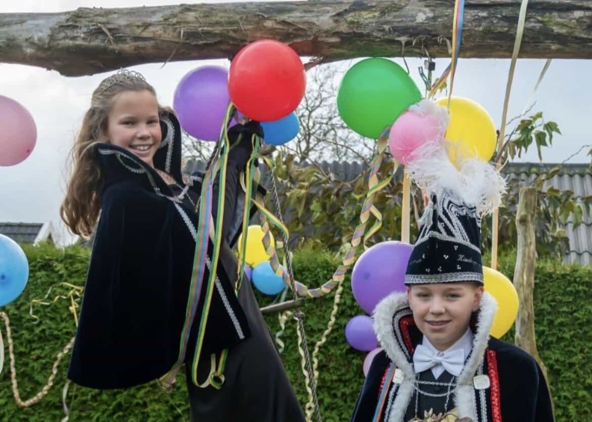 Guus en Lot kinder prins en prinses bij NCG De Vlearmuze -