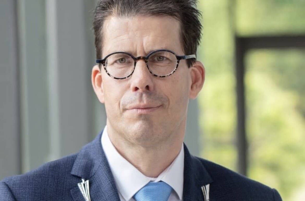 Advies Vertrouwenscommissie over herbenoeming burgemeester Joost van Oostrum -