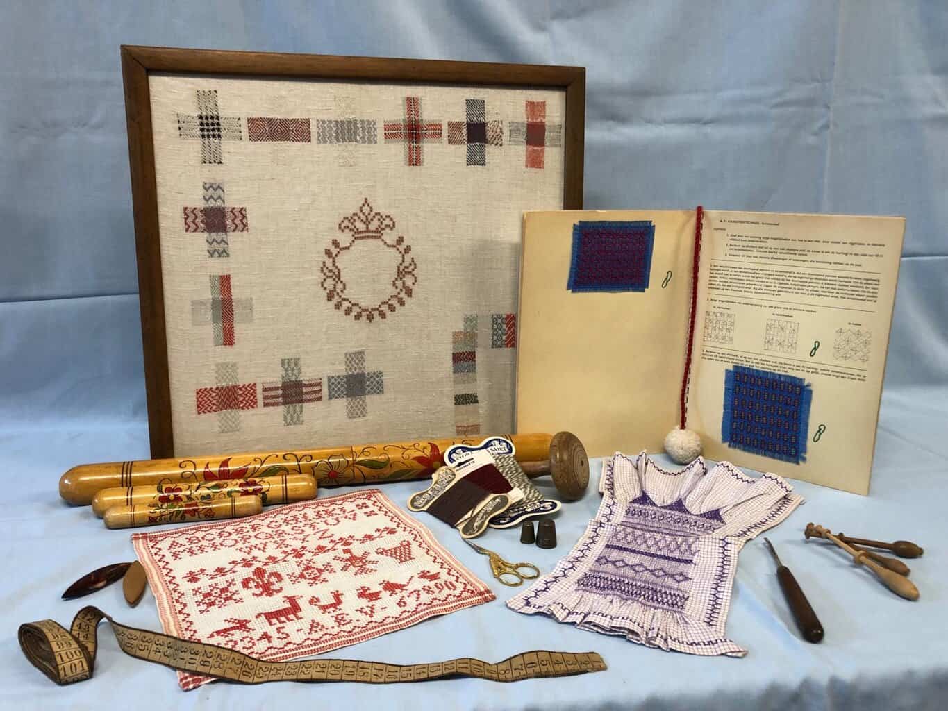 Petra Ubbels exposeert oude- en nieuwe technieken met naald en draad in Natuurpark Kronenkamp