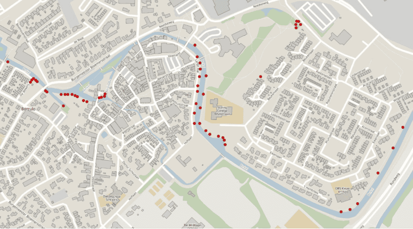 Gemeente snoeit 53 treurwilgen in Borculo omdat takken te zwaar worden -
