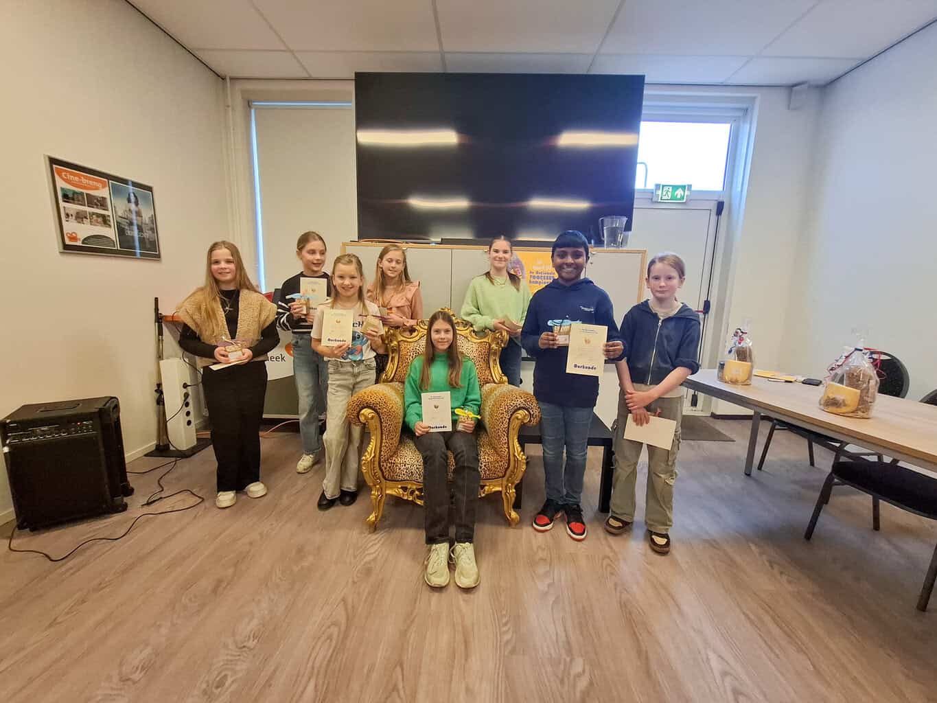 Sophie Ordelman uit Borculo wint lokale voorleeswedstrijd -