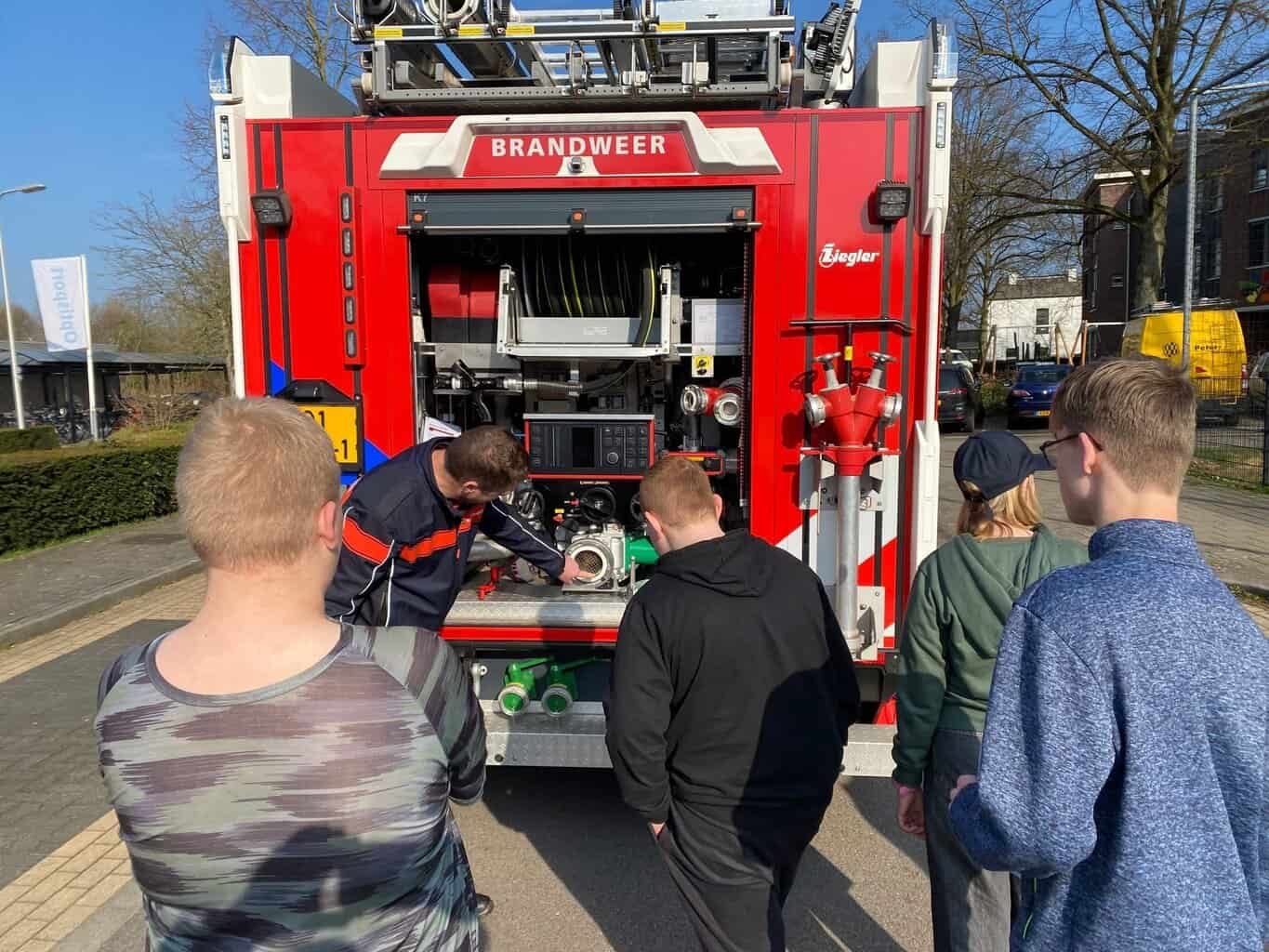 Beroependag tijdens Prokkelweek bij VSO De Triviant in Neede