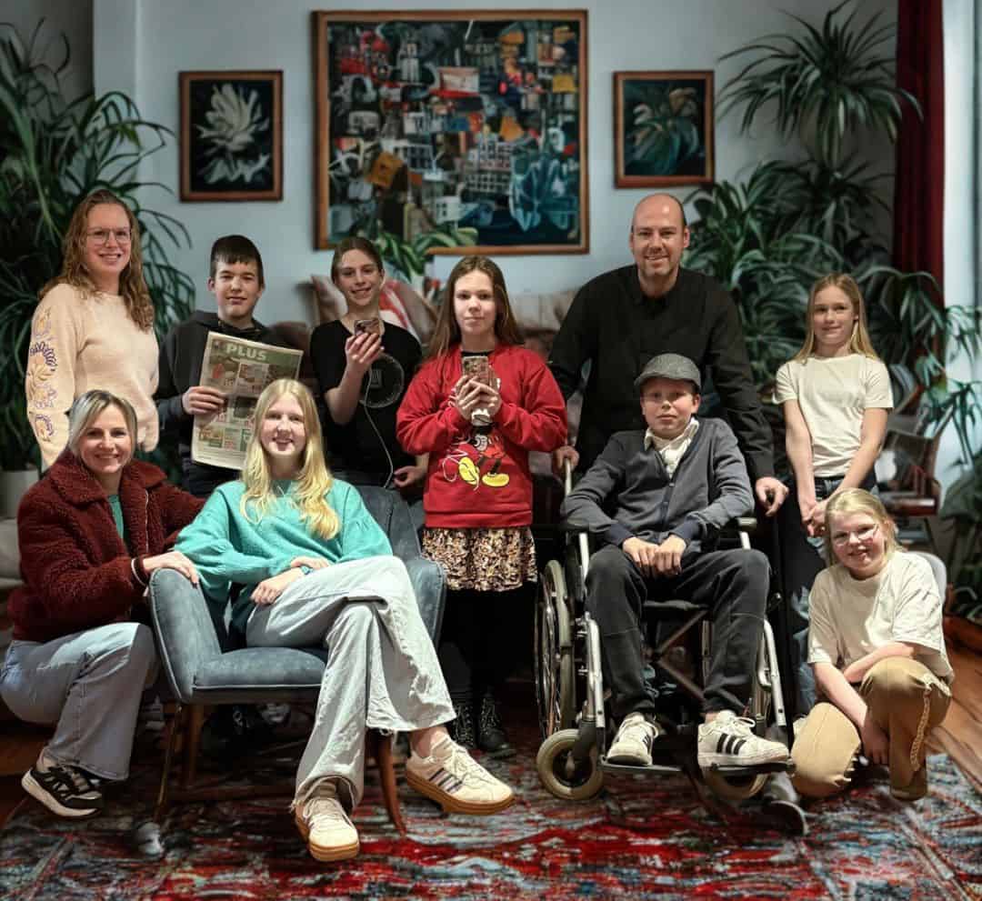 Jeugd Toneelvereniging Top uit Borculo brengt “Herrie om opa Harrie” op de planken -