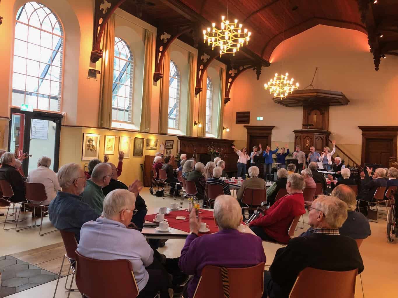 Sfeervolle Nieuwjaarsbijeenkomst Zonnebloem Rekken