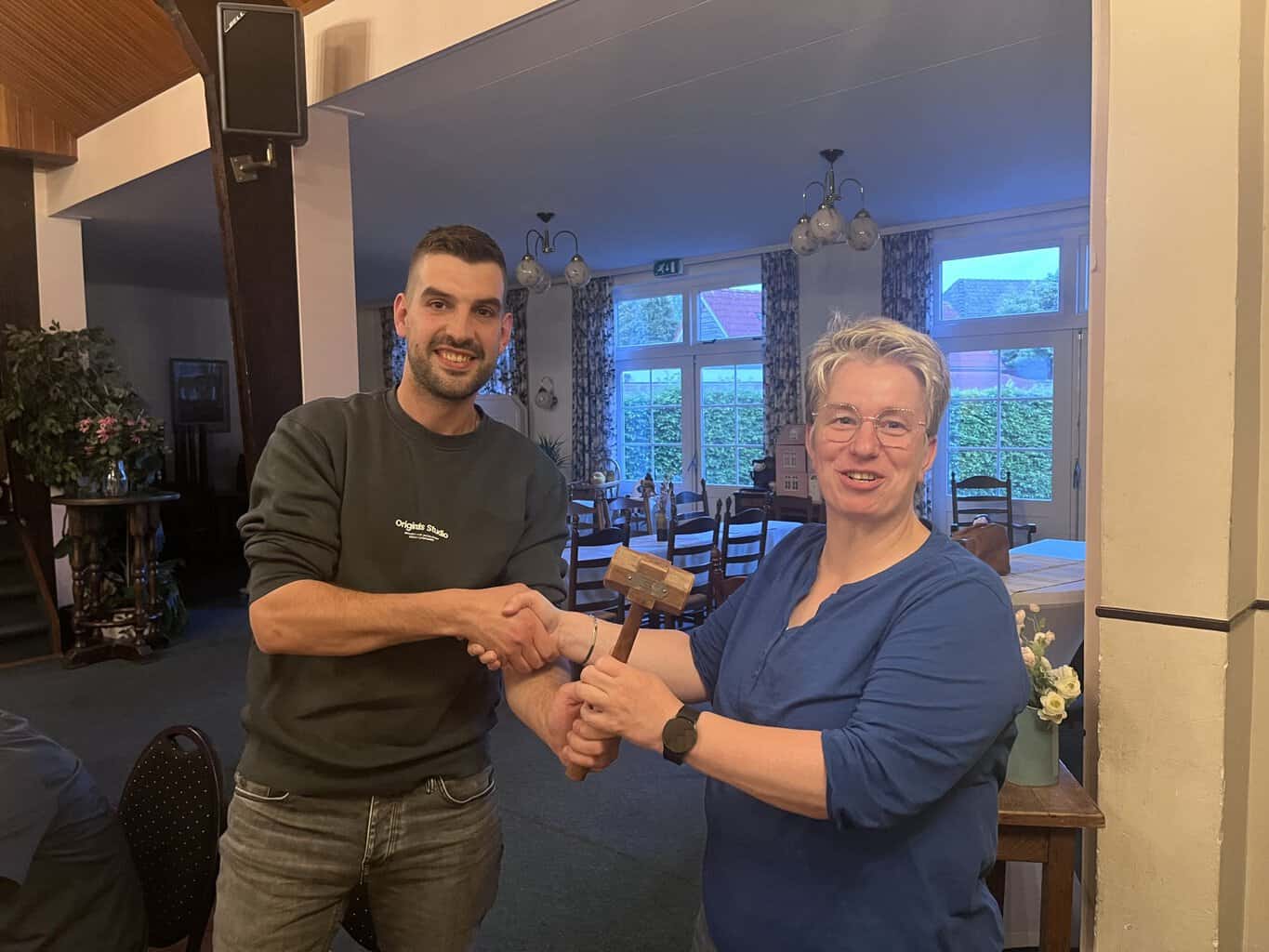 Erika Wannink nieuwe voorzitter Toneelvereniging De Eendracht in Gelselaar -