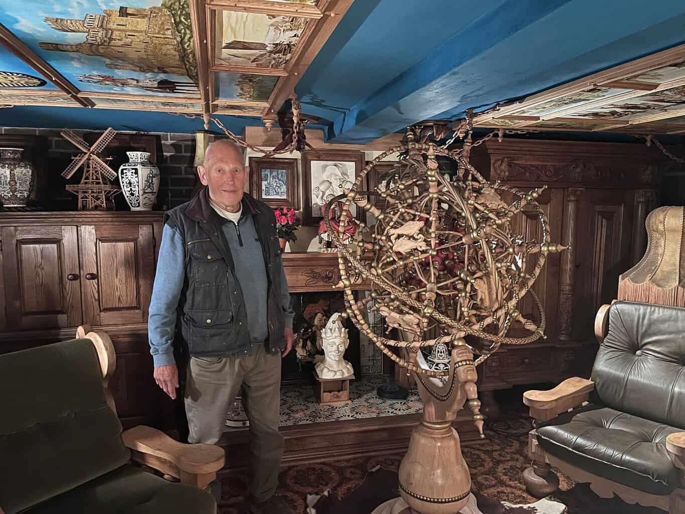 Hans Olthof uit Neede zoekt nieuwe bestemming voor een leven vol hout en kunst
