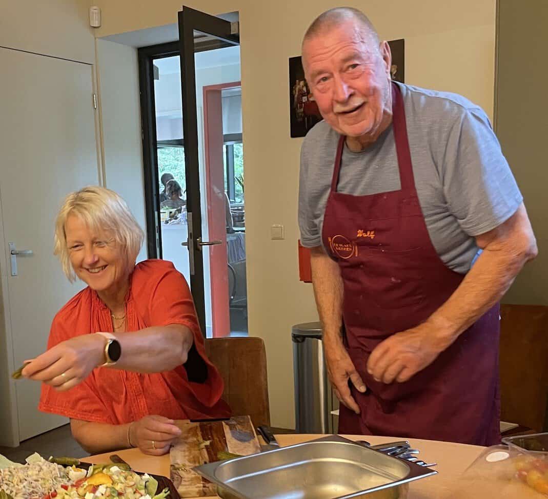 Zomers diner zorgt voor veel gezelligheid in De Antonius Rekken