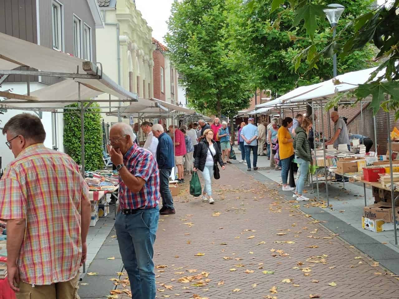 Boekenmarkt, streekproducten en fietsvierdaagse zorgen voor drukte in Borculo -