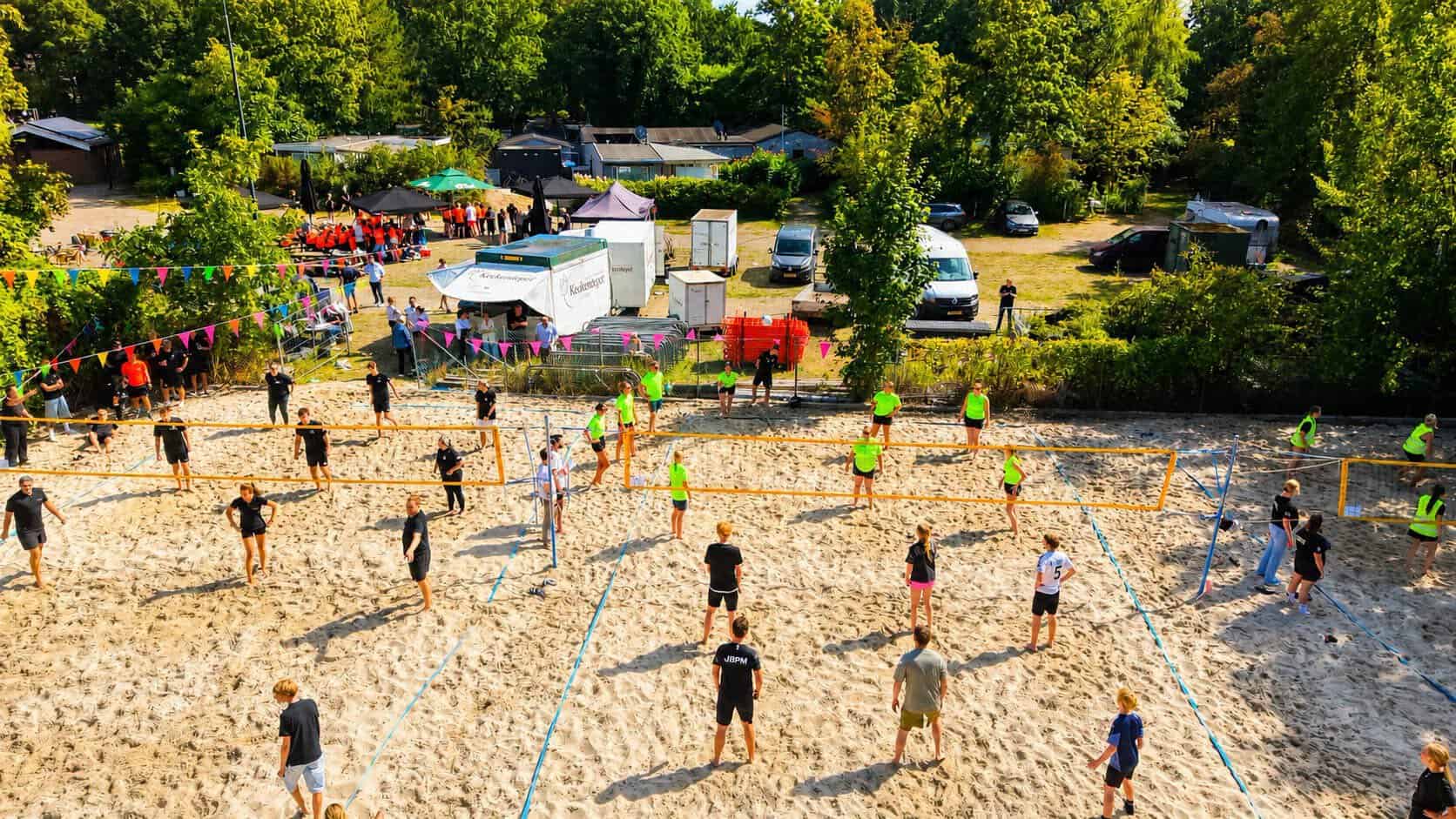 Groot succes voor HorecaCup in Borculo met recordaantal van 26 teams -