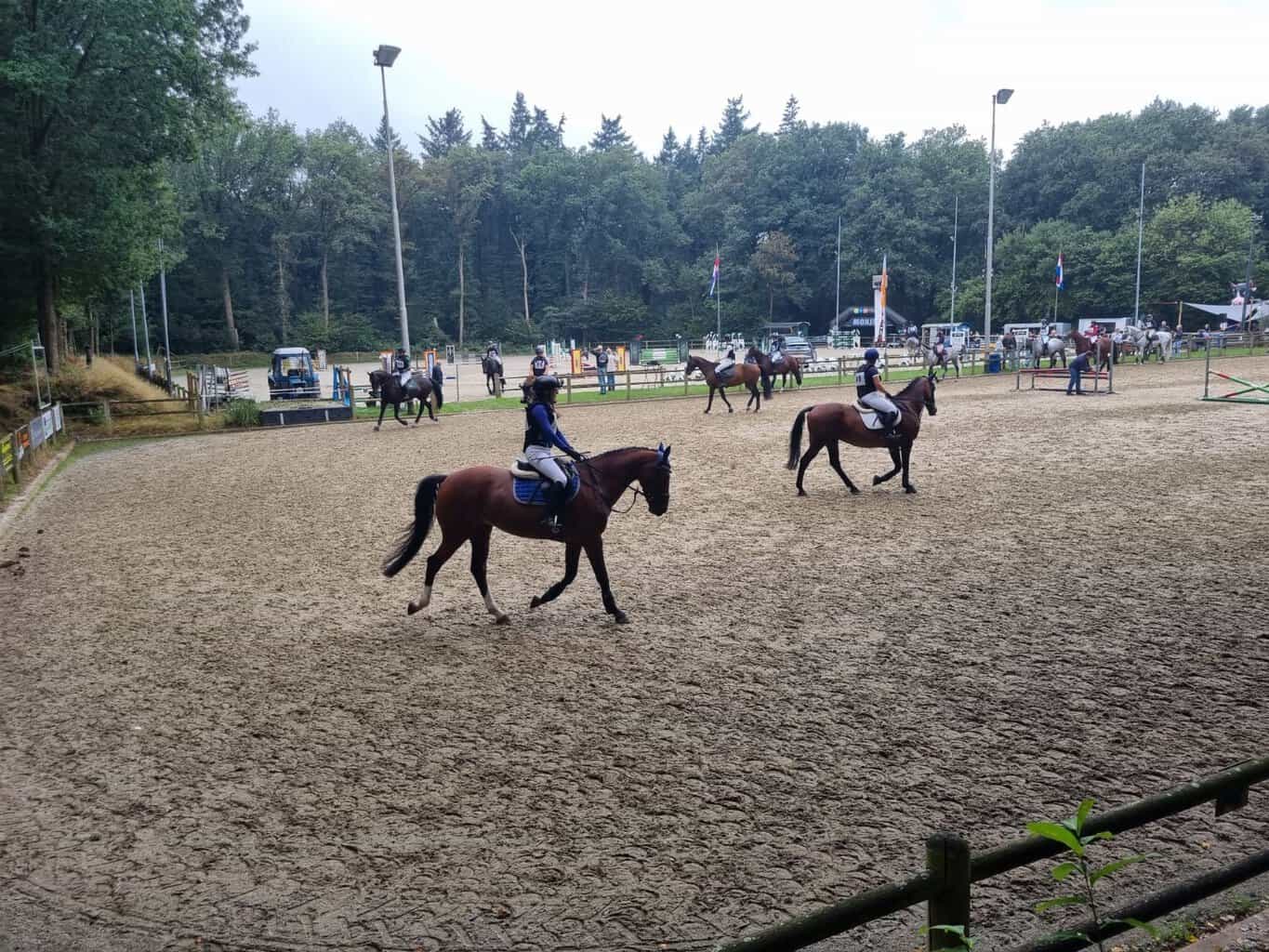 fotoreportage: Een vliegende start voor SGW Neede op de gloednieuwe locatie -