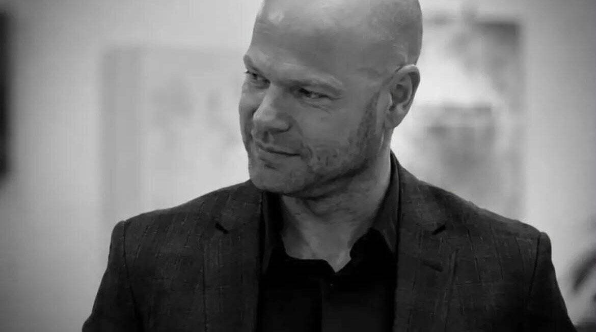 Stichting Borculo Sint Nicolaasstad start crowdfundingvoor bronzen eerbetoon aan Rob Dieperink