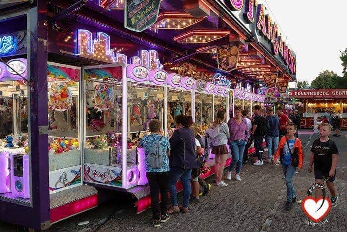 Kermis bij het gemeentehuis zorgt vijf dagen voor plezier in Borculo