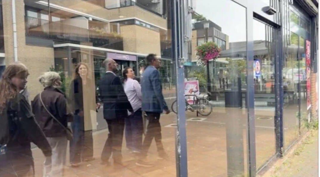Kleine middenstand kwijnt weg door grenswinkelen: ‘Help ons, we zitten aan de taks’