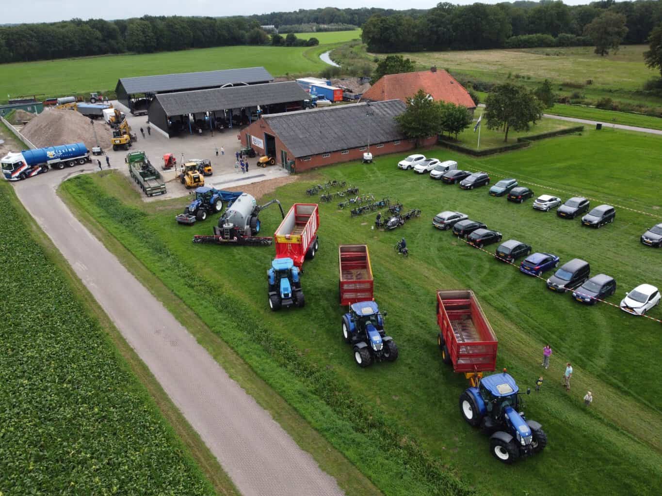 Honderden bezoekers voor 100-jarig Loonbedrijf Wissink tijdens feestelijke open dag