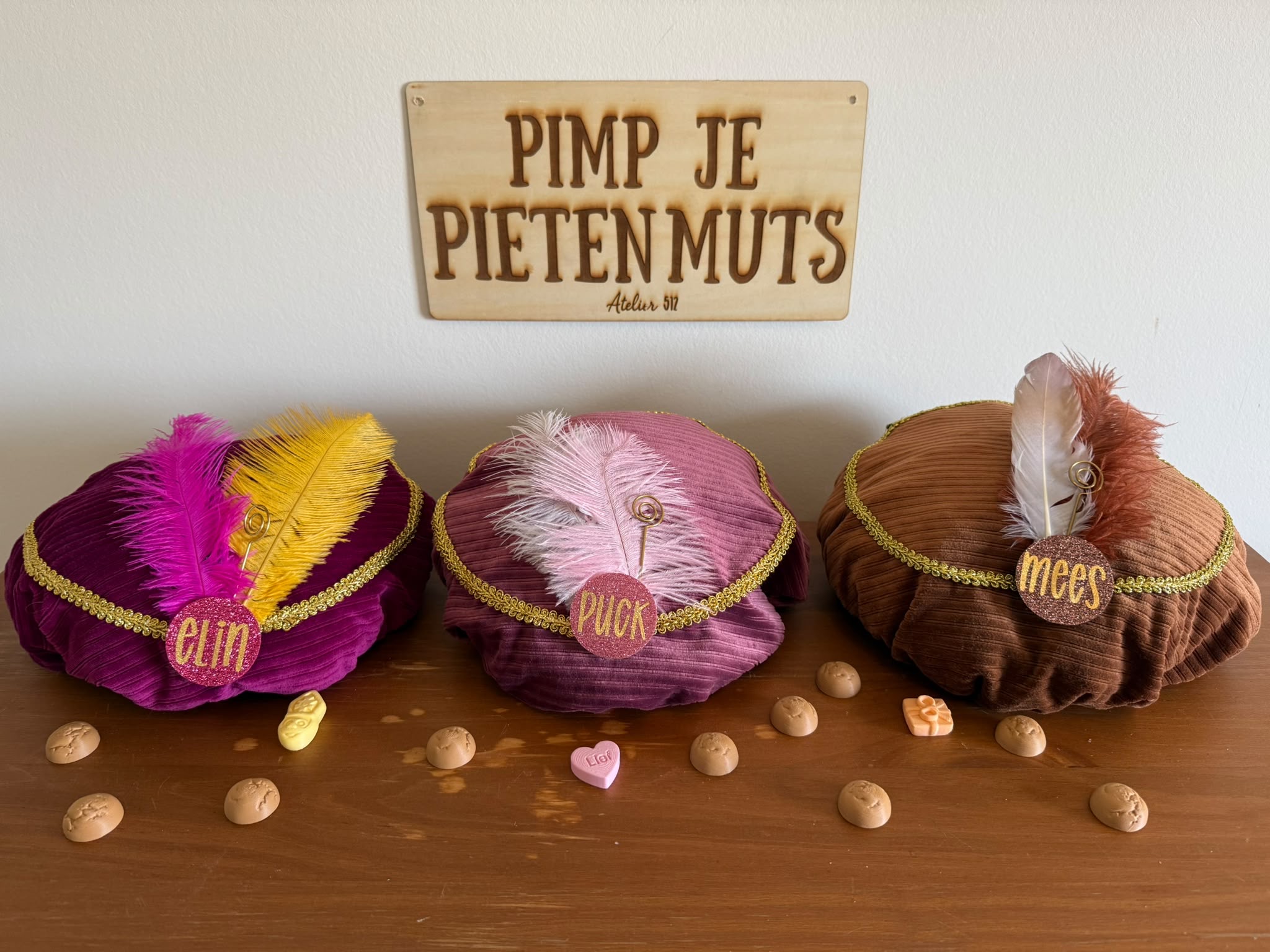 Een Pietenmuts pimpen, warme choco drinken én pepernoten bakken boven het vuur in Haarlo