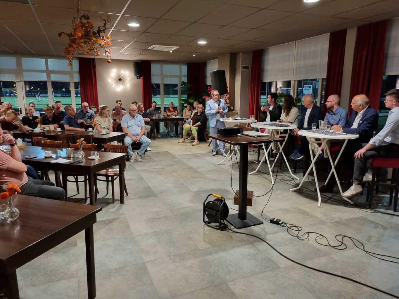 Sportcafé Berkelland: sportverenigingen denken mee over toekomst -