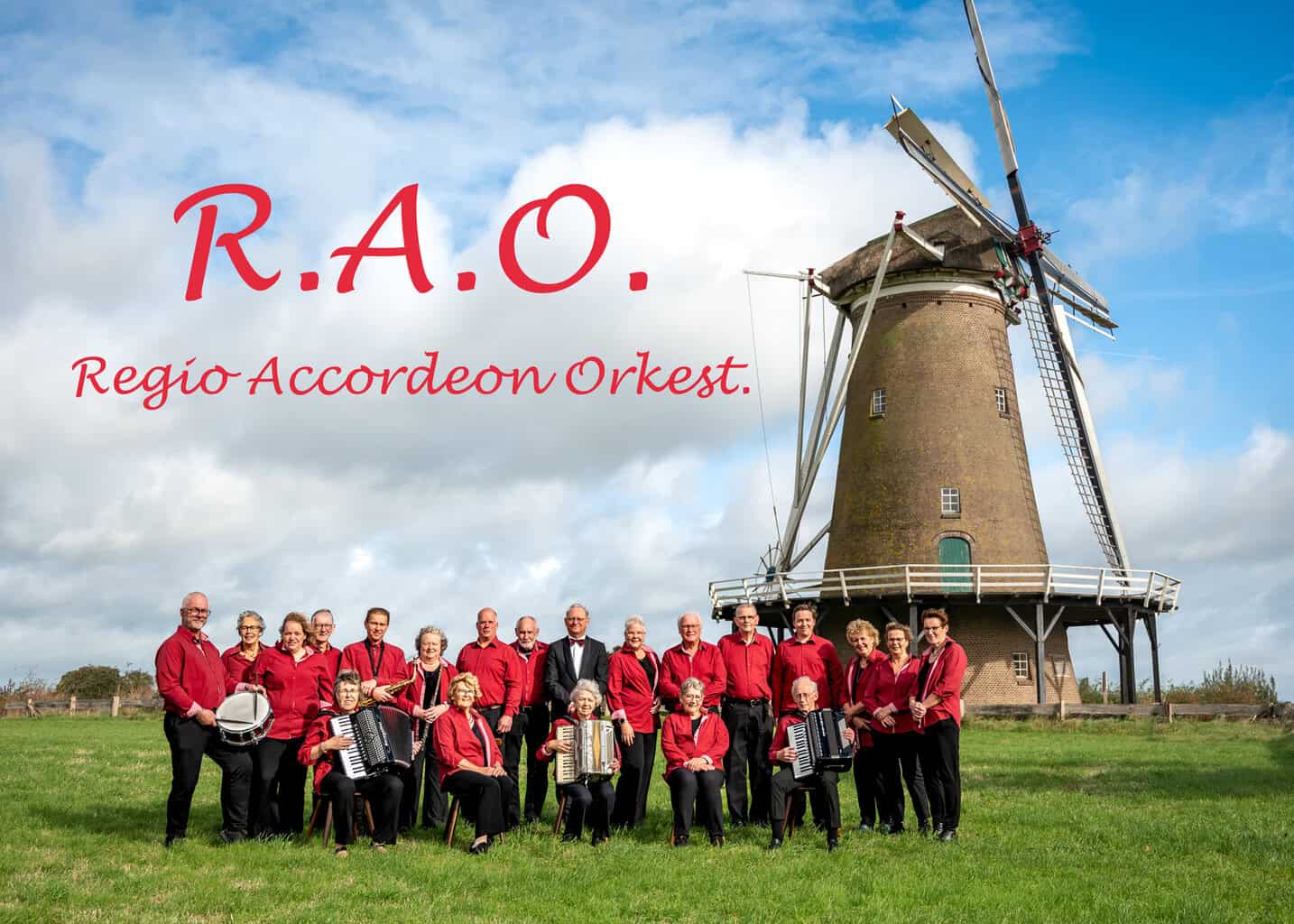 Regio Accordeon Orkest neemt publiek in Neede mee op muzikale wereldreis